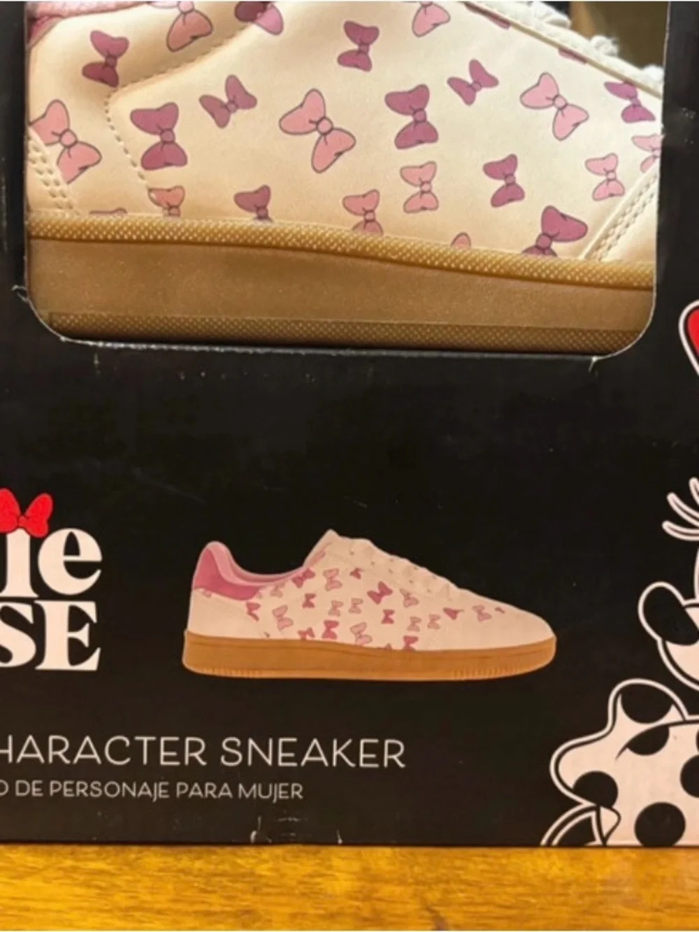 Woman’s Disney Cream Sneakers with Pink Bow Print